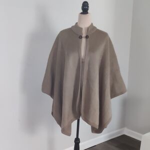 Elegant Tan Women's Cape 100% Wool One Size